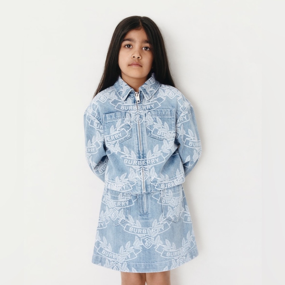 LIKE TO BE NOTIFIED KIDS DESIGNER DENIM SHOW NOTIFICATION HAND BAGS AND BOWS!
